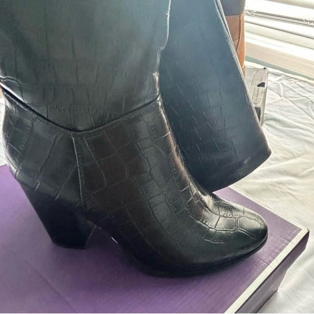 Croc 🐊 embossed pointed toe cowgirl knee boots brand new